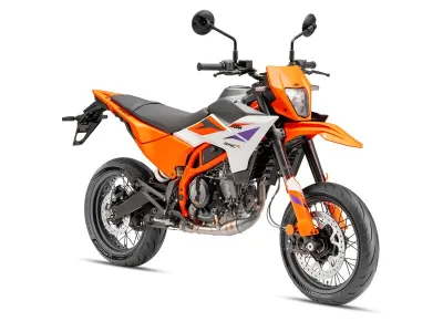 2025 KTM 390 SMC-R
